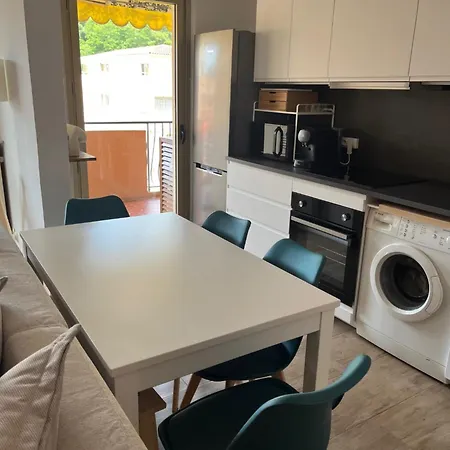 Maggie * Μεντόν